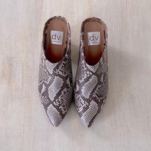 Dolce Vita Ravyn pointed toe snake skin high heel mule clog ankle bootie 7.5